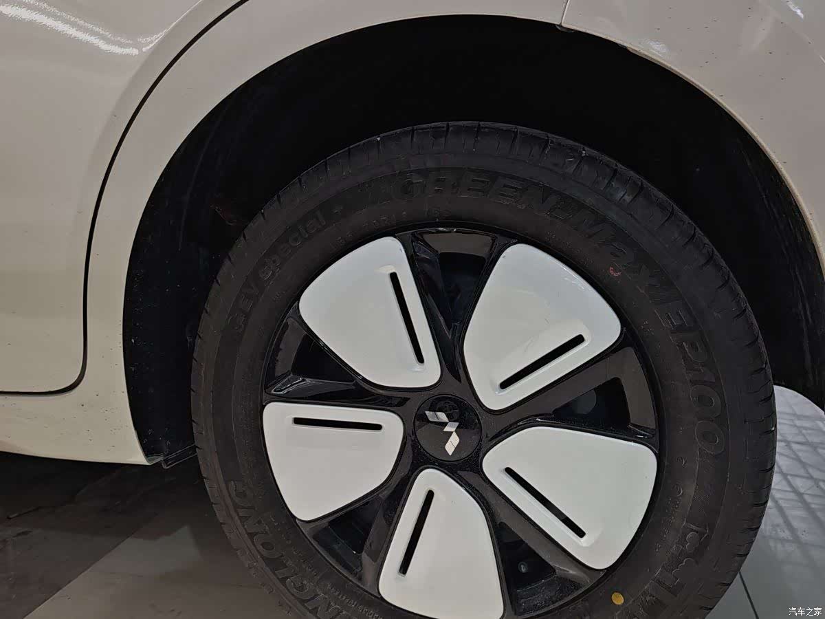 Wuling MINIEV, 2025 12