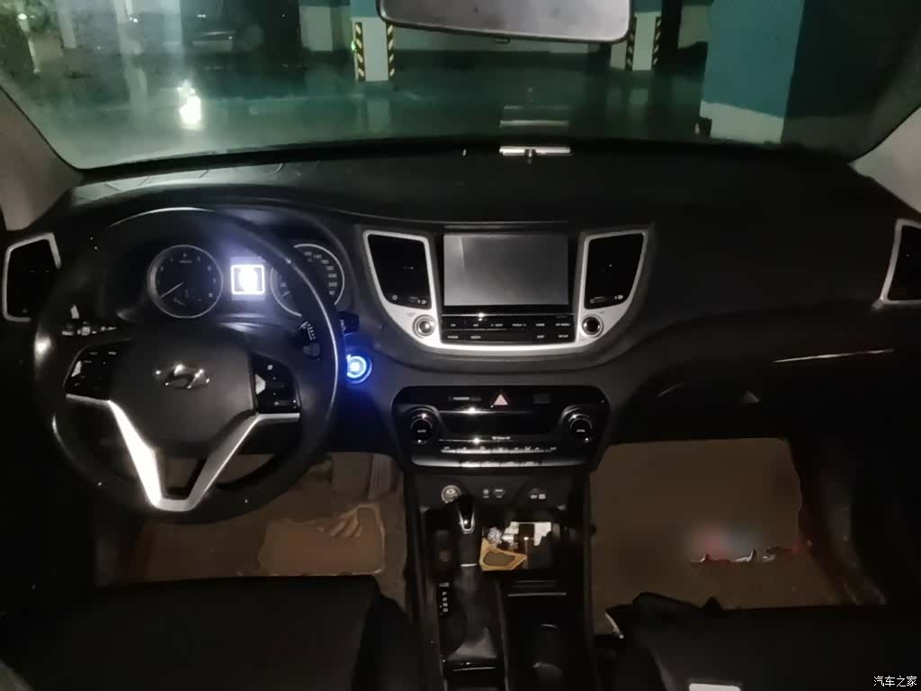 Hyundai Tucson, 2015 10