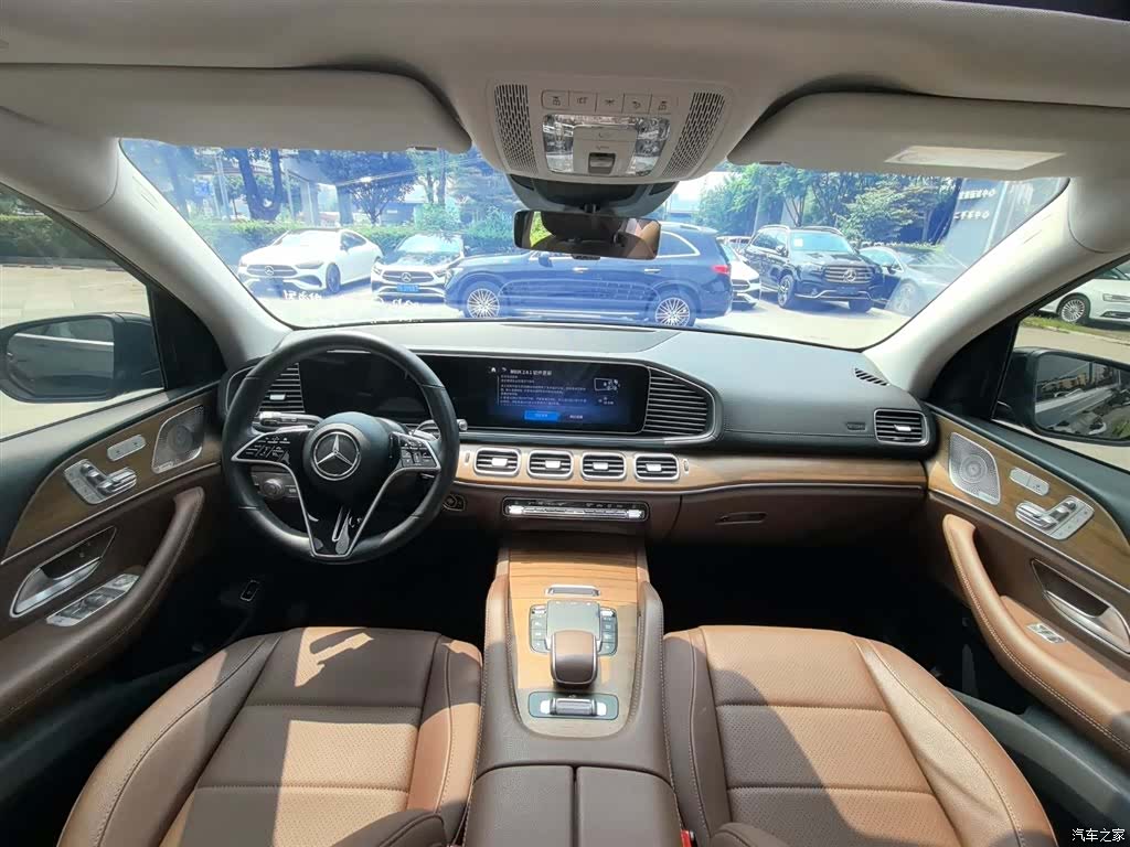 Mercedes-Benz GLE, 2024 11