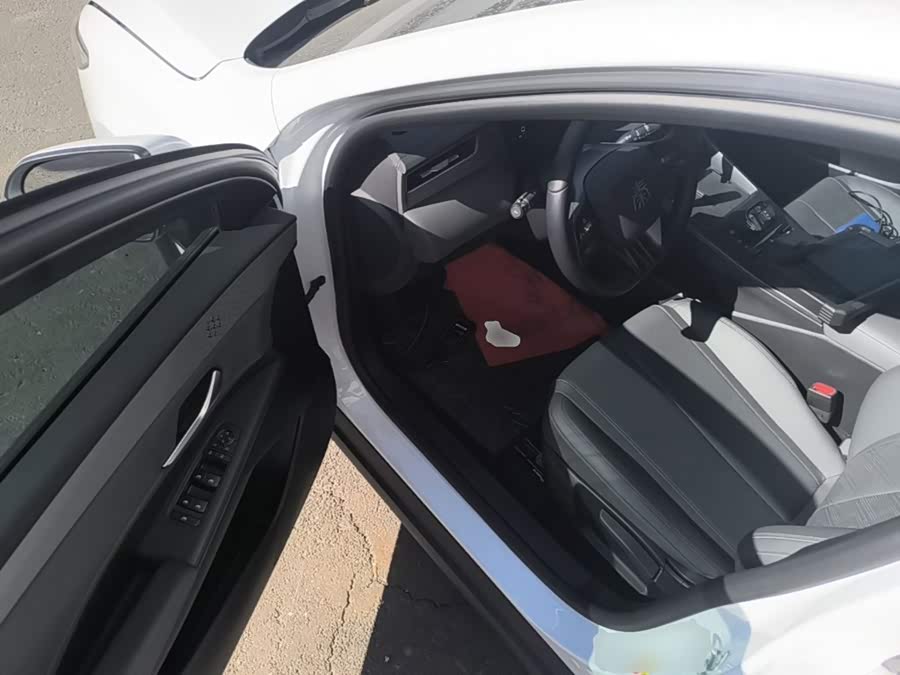 BYD Qin PLUS 2025, фото 16