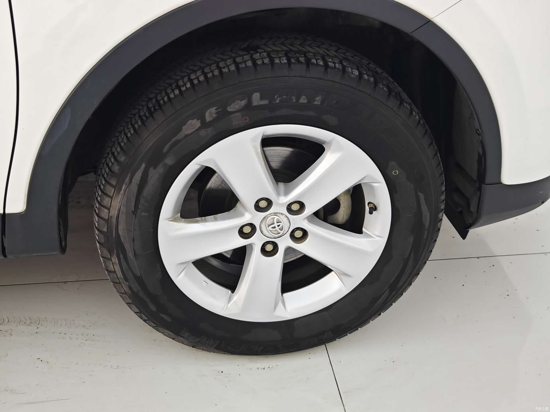 Toyota RAV4, 2014 25