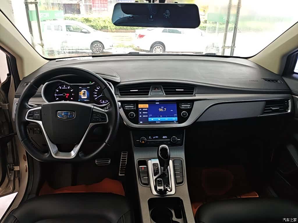 Geely Emgrand, 2017 10