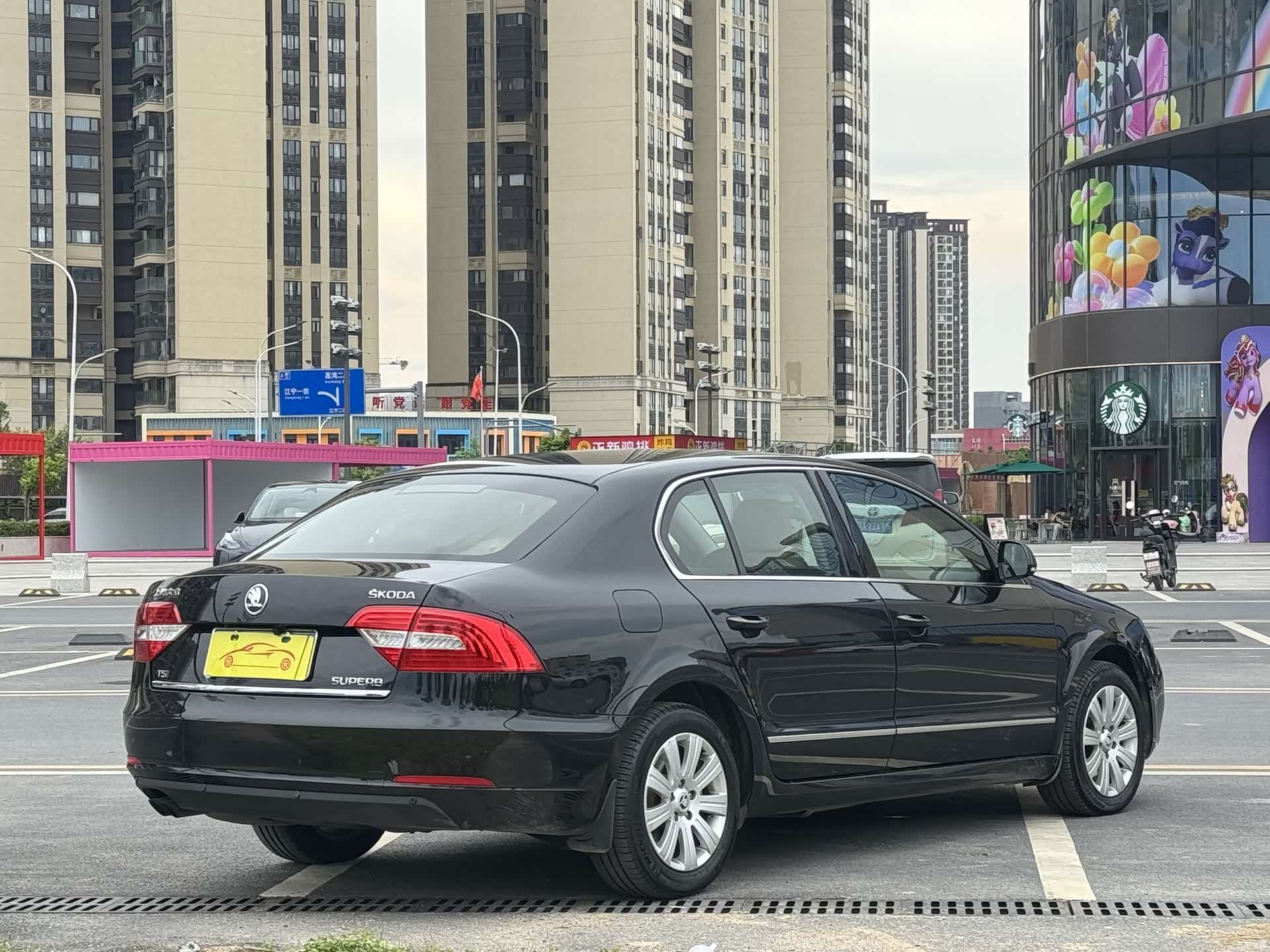 Skoda Superb, 2013 3