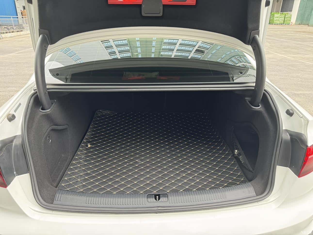 Audi A4L, 2021 31
