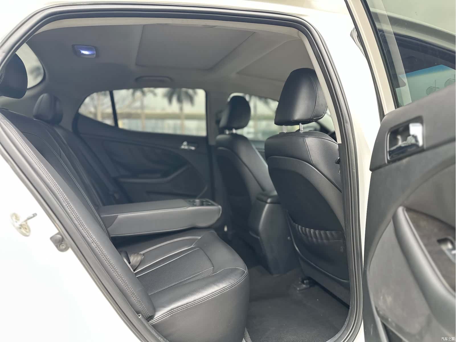 Kia K5, 2013 13