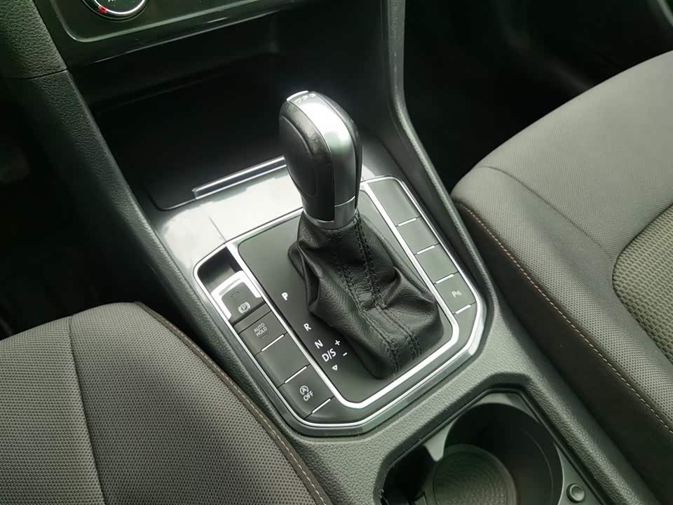 Volkswagen Golf*Jiayu Volkswagen Golf*Jiayu