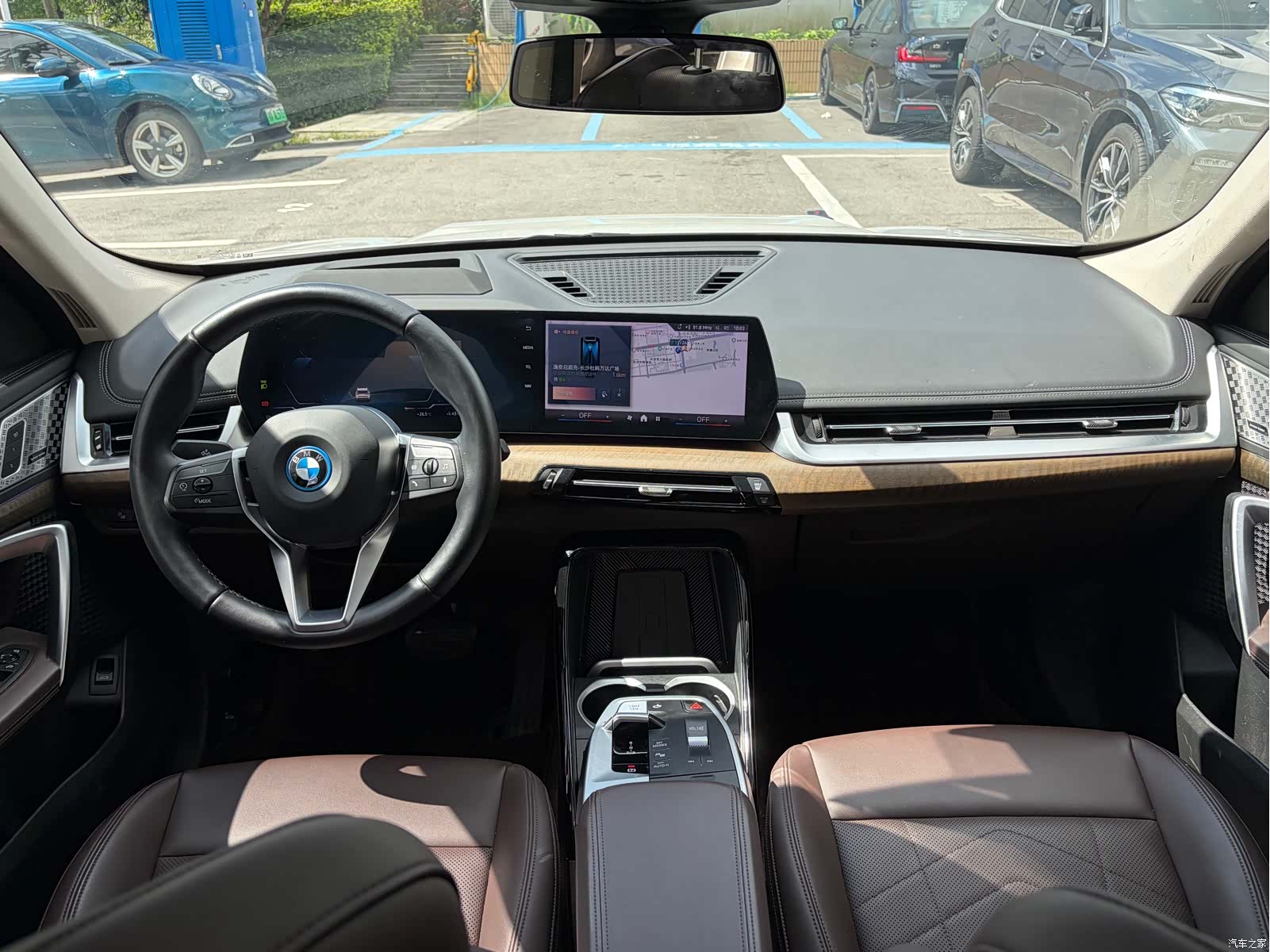 BMW iX1, 2023 8