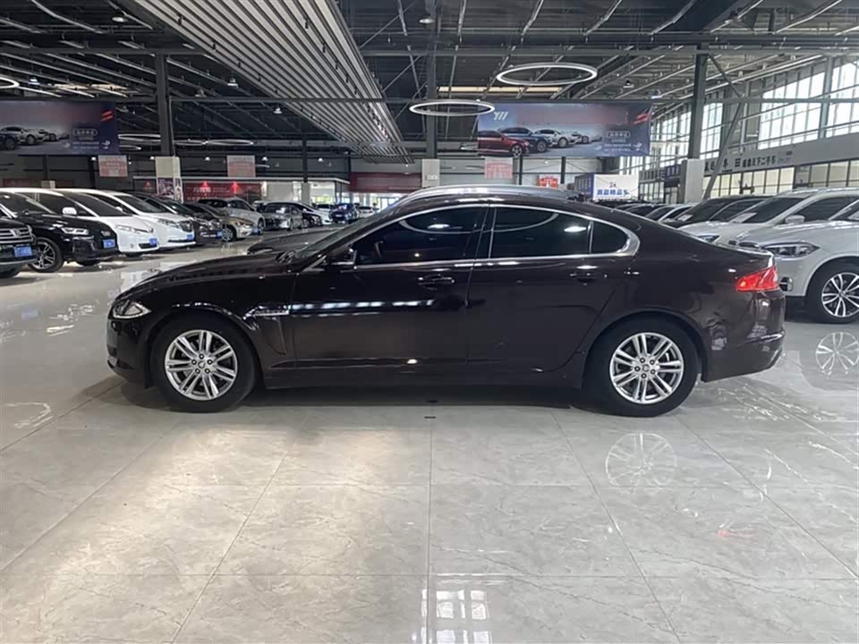 Jaguar XF Jaguar XF
