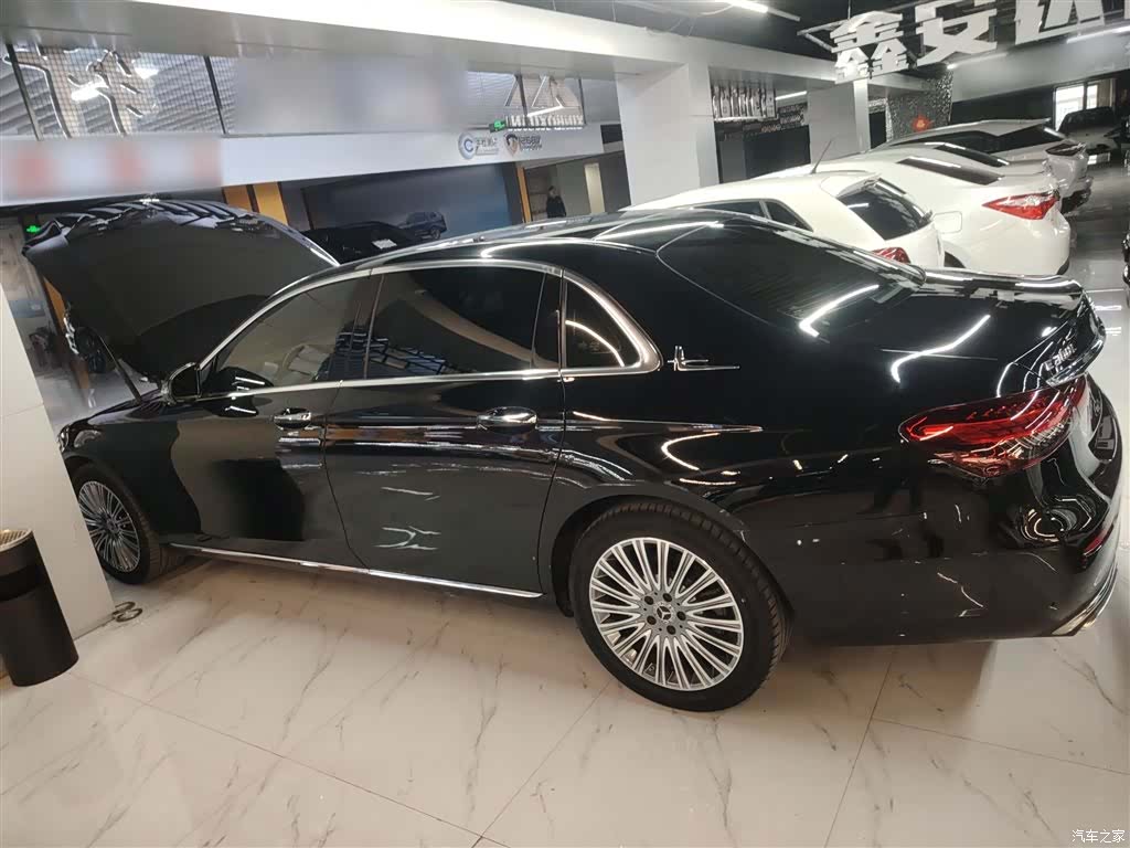 Mercedes-Benz E-Class, 2023 21