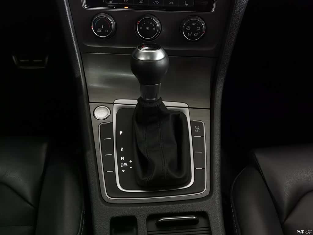 Volkswagen Golf, 2015 13