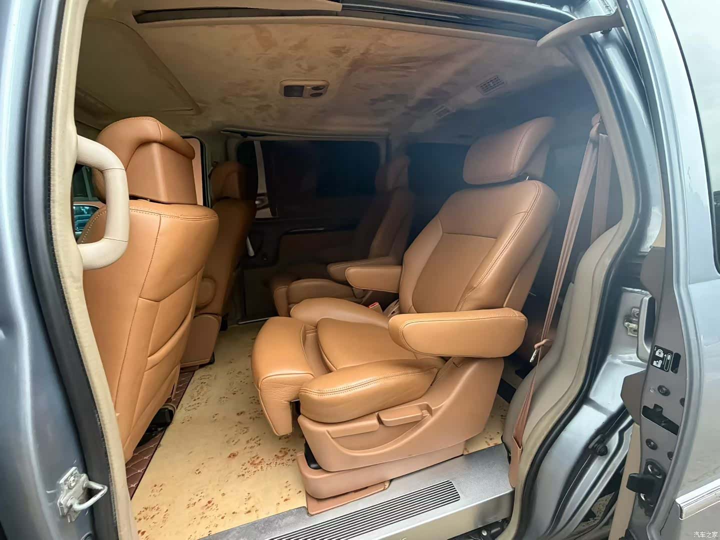 Buick GL8, 2006 8