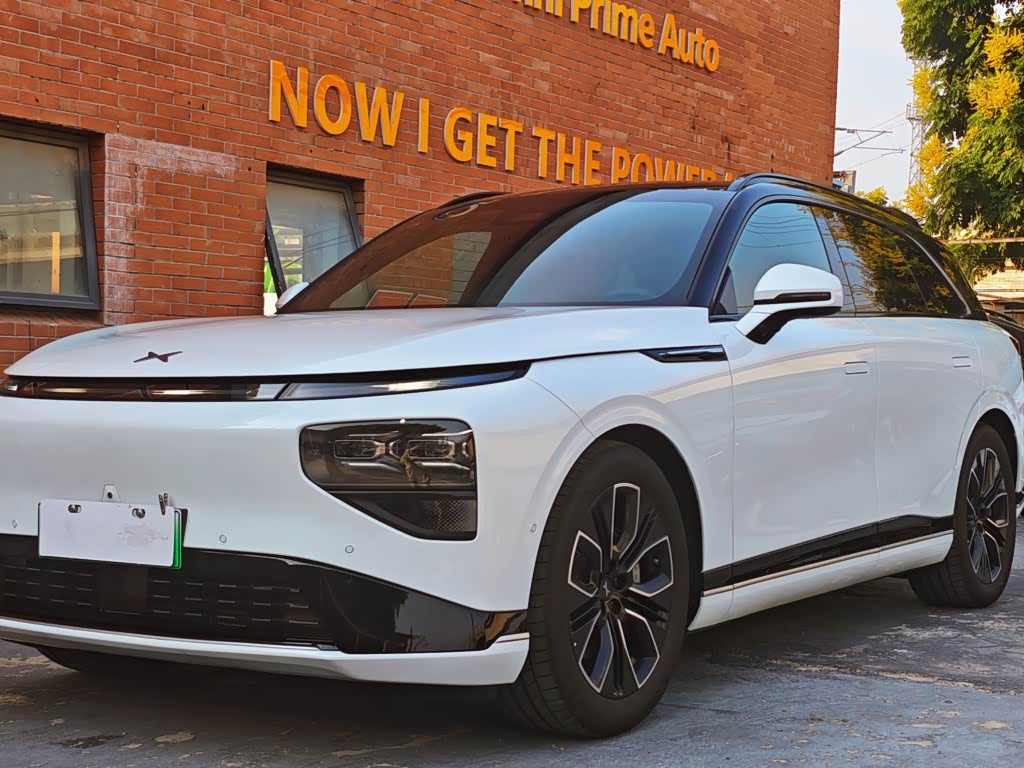 Xpeng G9