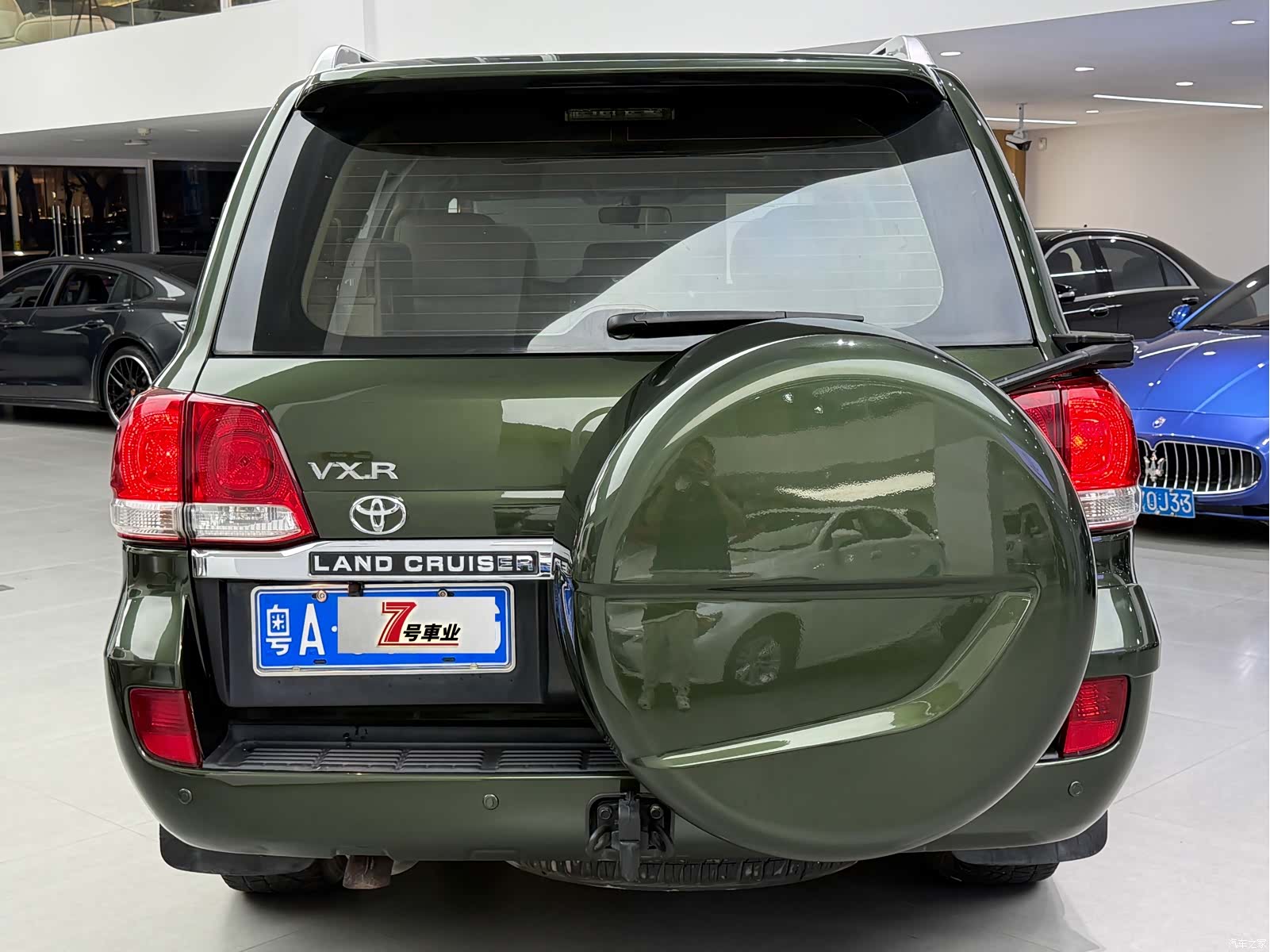 Toyota Land Cruiser, 2011 12