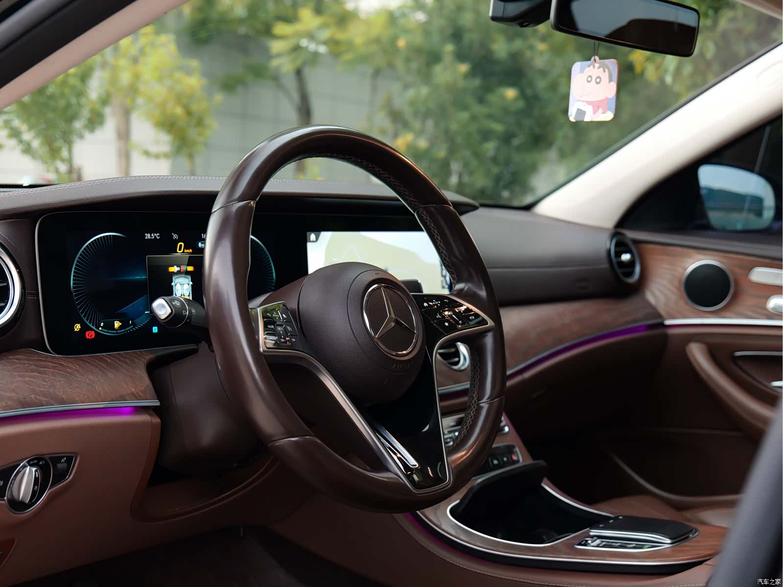 Mercedes-Benz E-Class, 2022 13