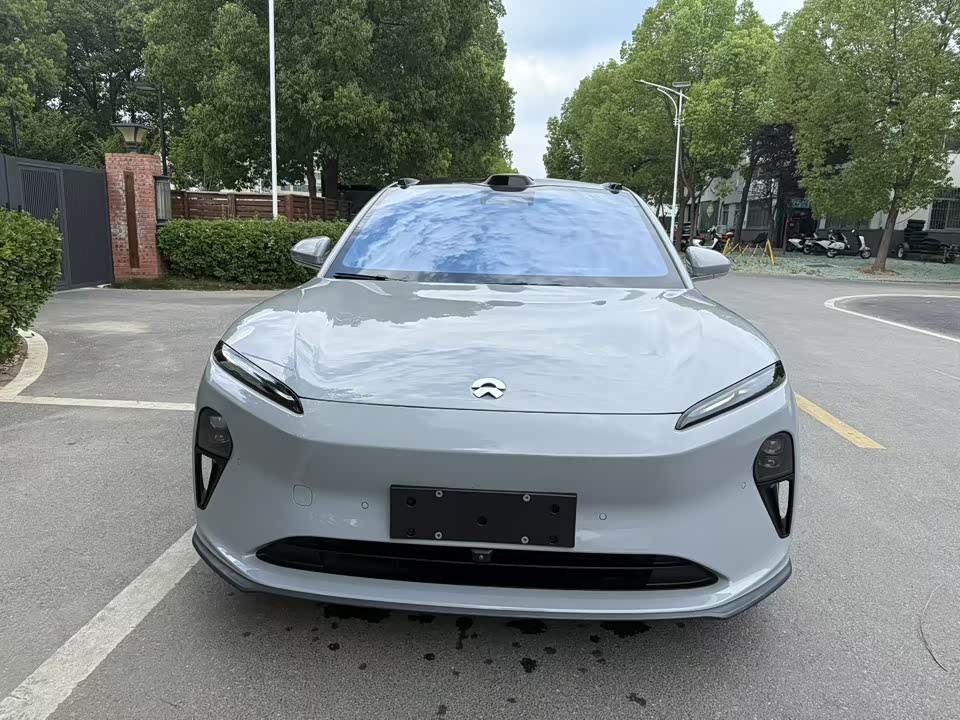 NIO ET5T