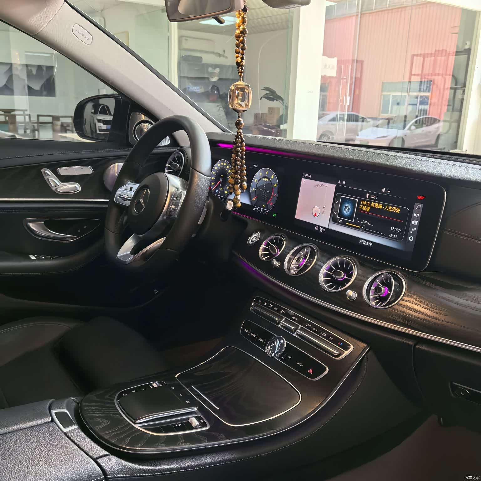 Mercedes-Benz E-Class, 2019 10