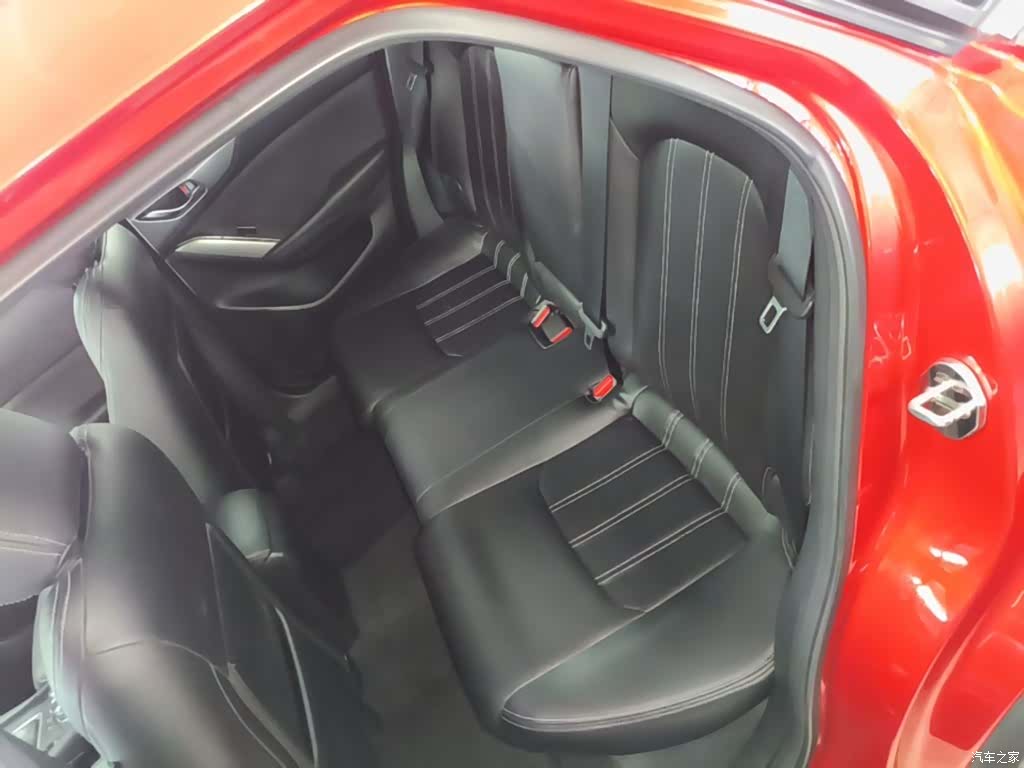 Mazda CX-4, 2018 17