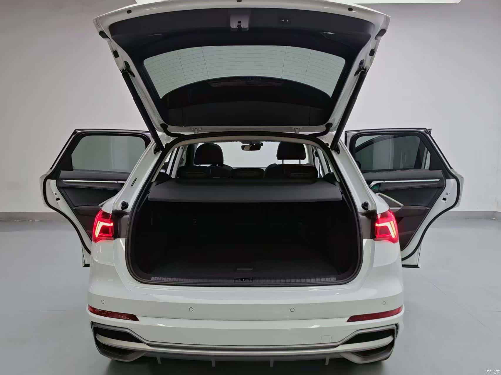 Audi Q3, 2023 8