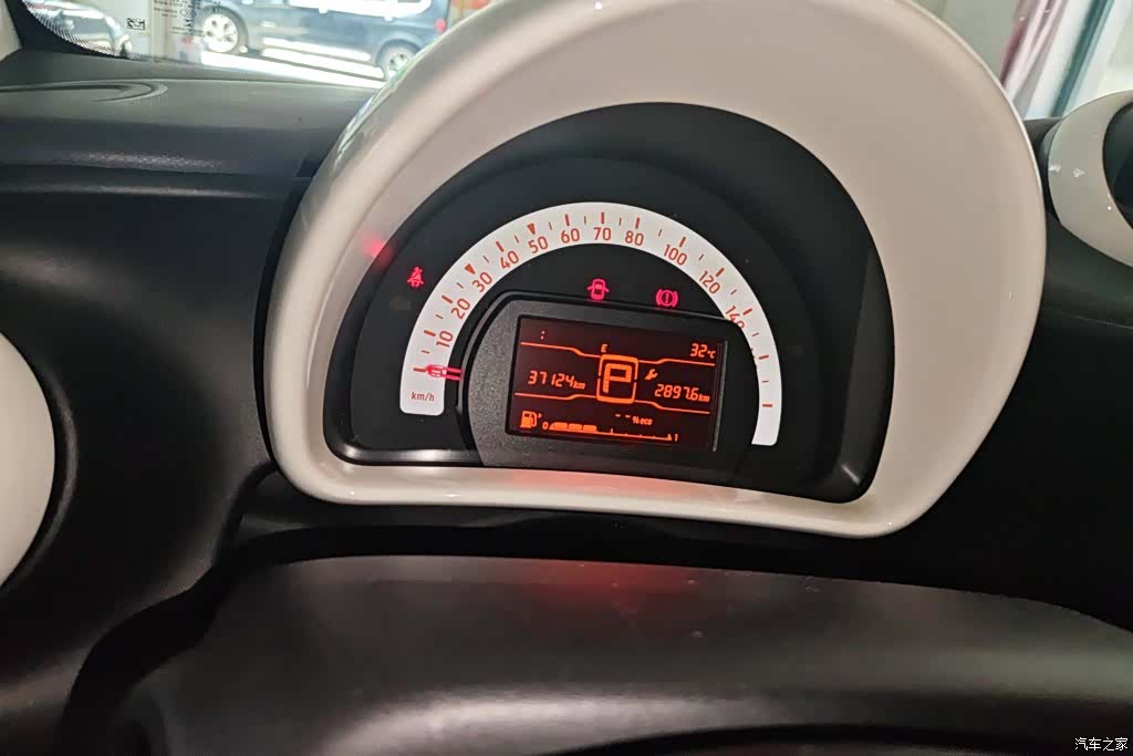 Smart Fortwo, 2017 14