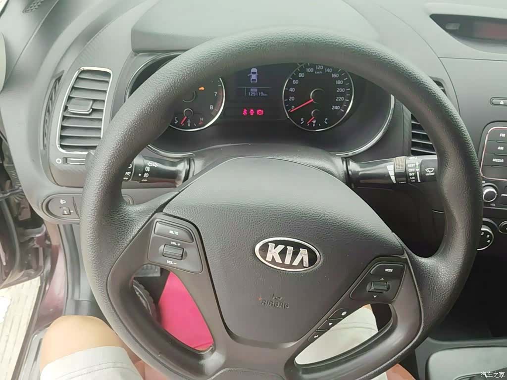 Kia K3, 2015 11