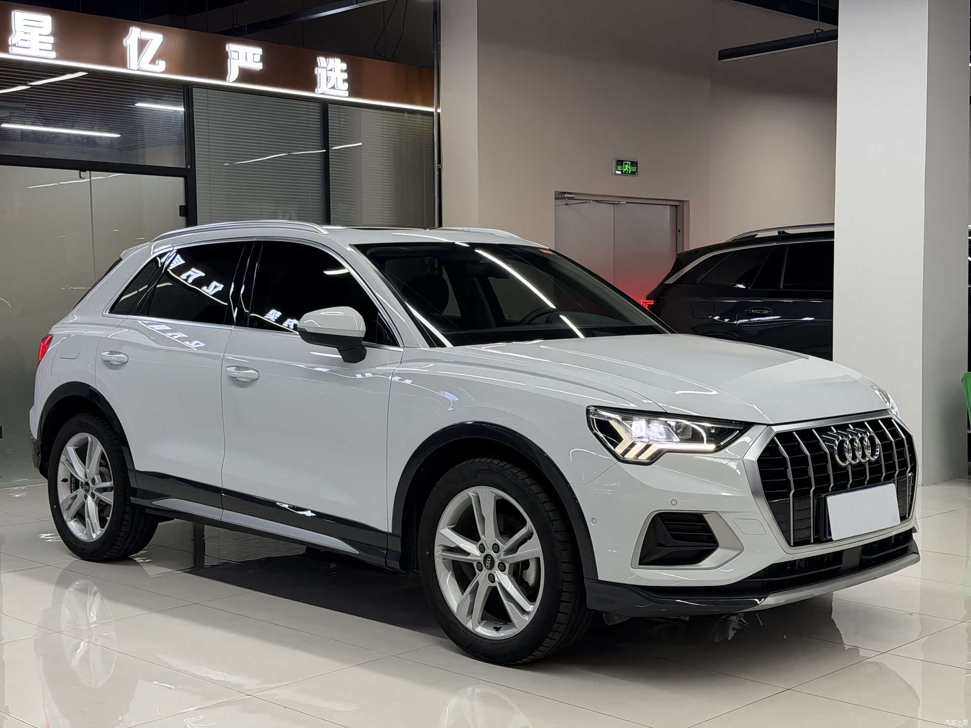 Audi Q3, 2021 3