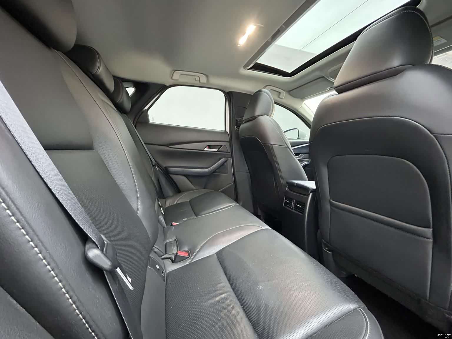 Mazda CX-30, 2022 8