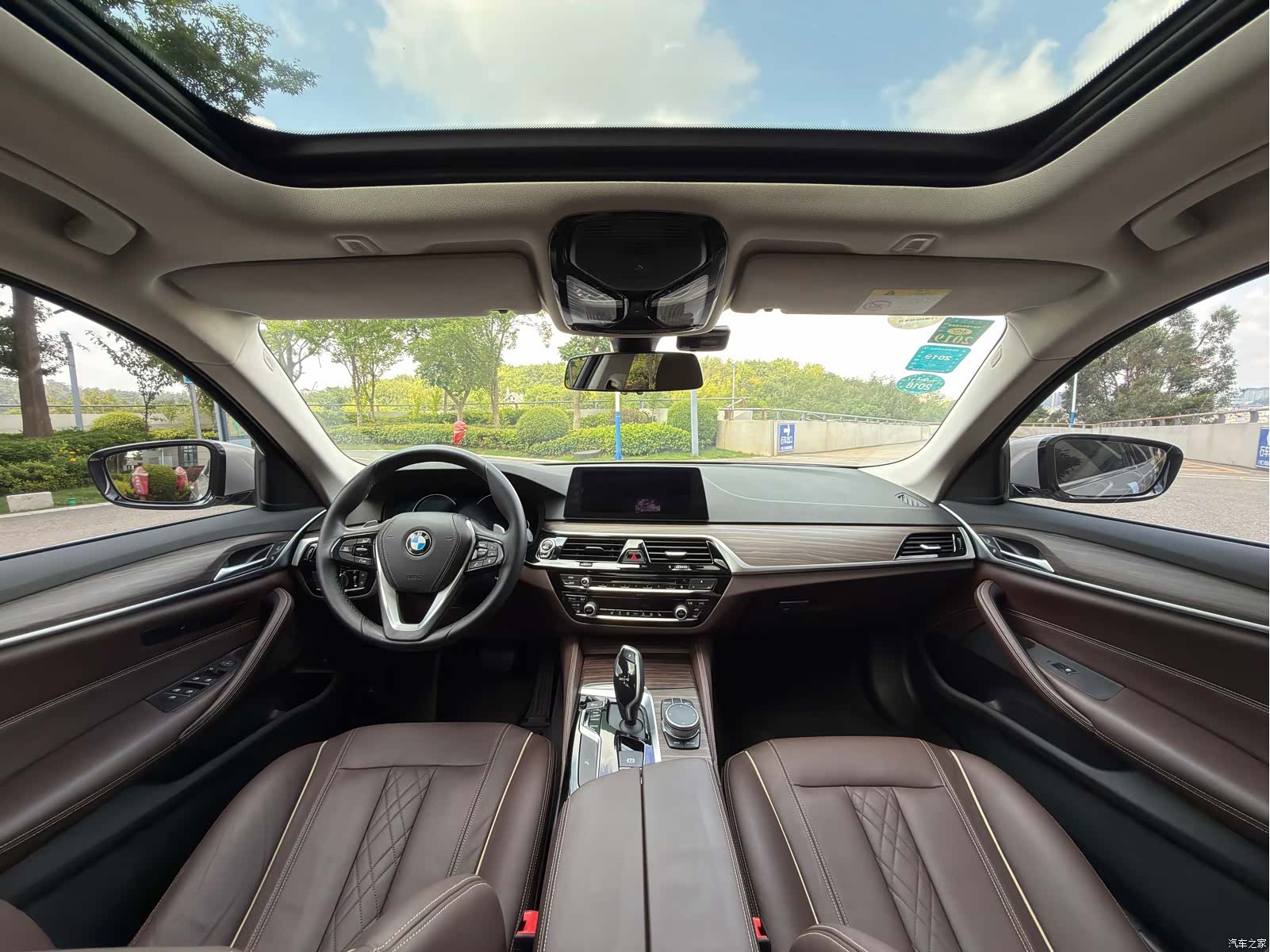 BMW 5 Series, 2017 все фото