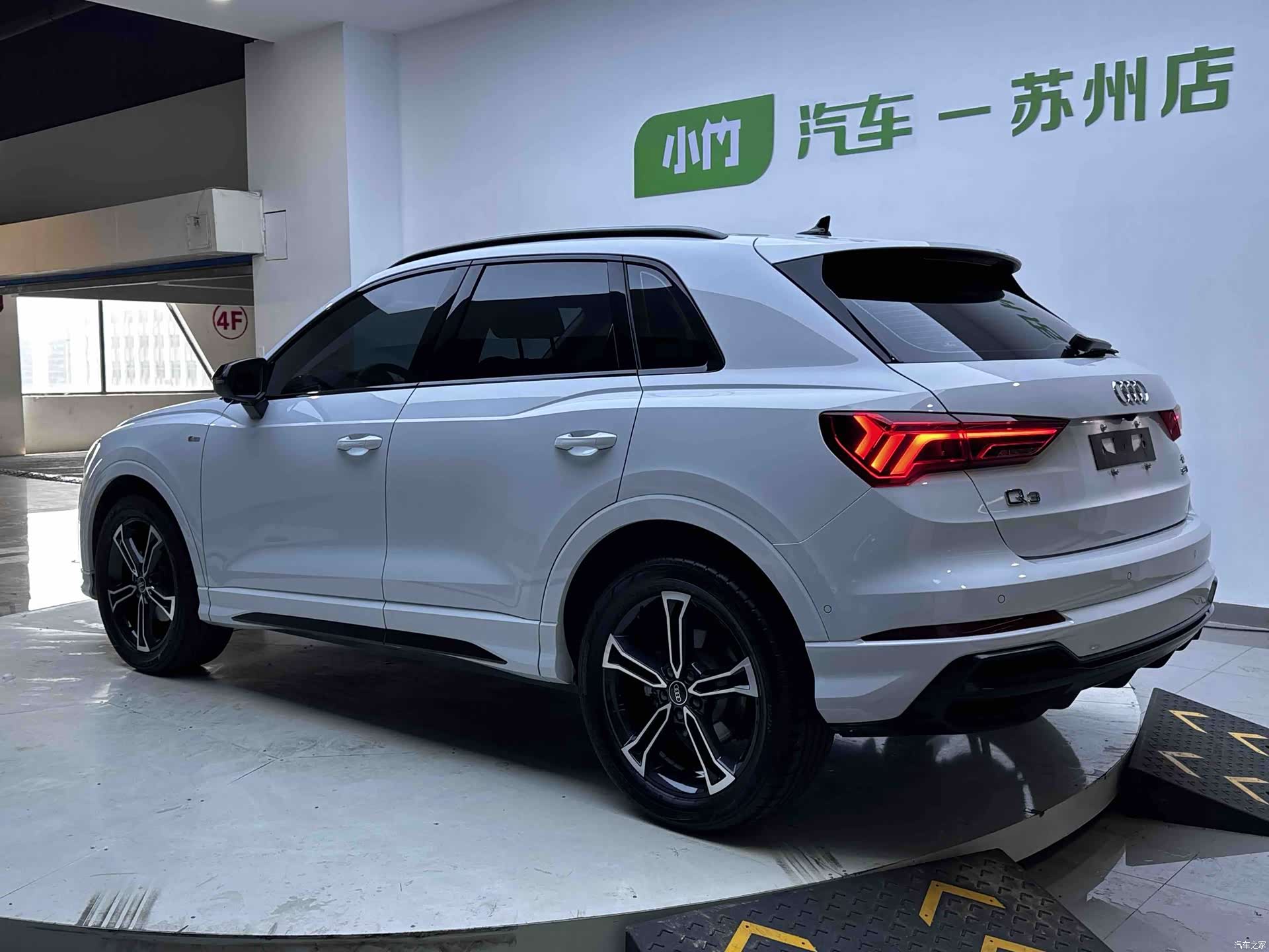 Audi Q3, 2022 3