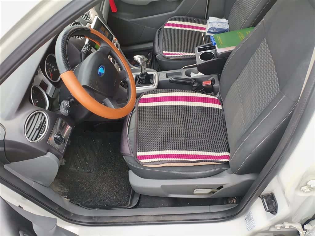Ford Focus, 2014 8