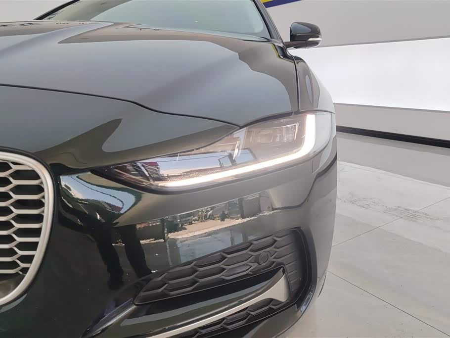 Jaguar XEL Jaguar XEL