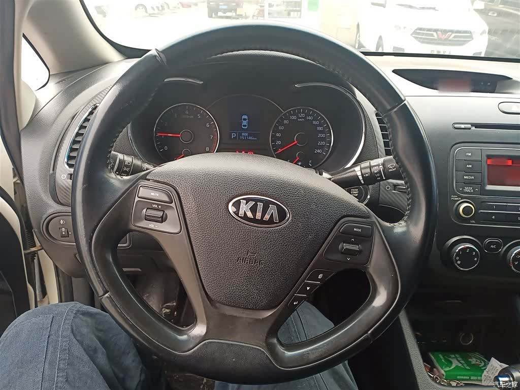 Kia K3, 2015 11