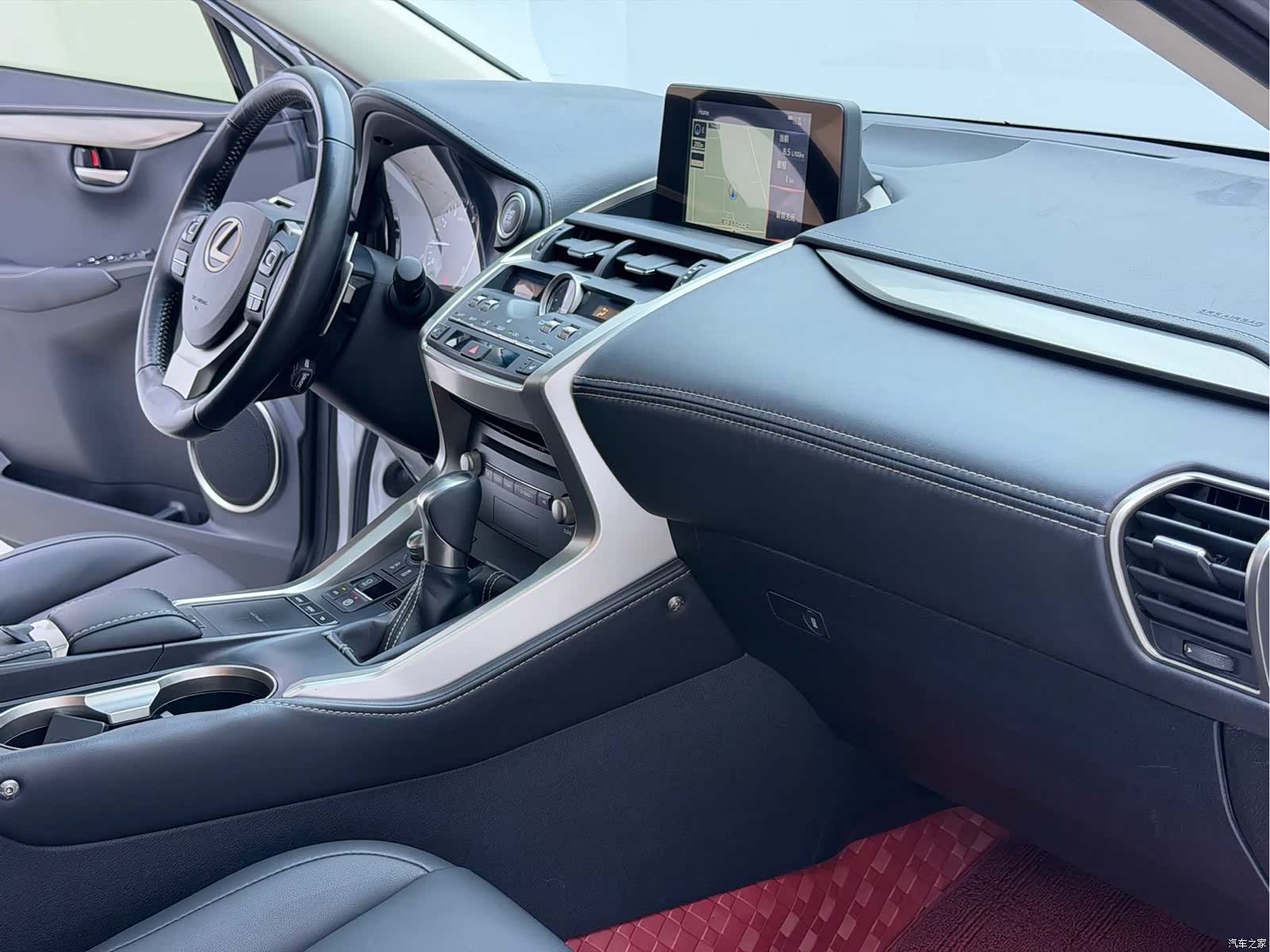 Lexus NX, 2021 16