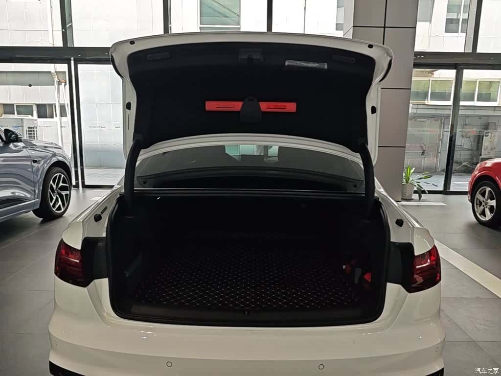 Audi A4L, 2023 19