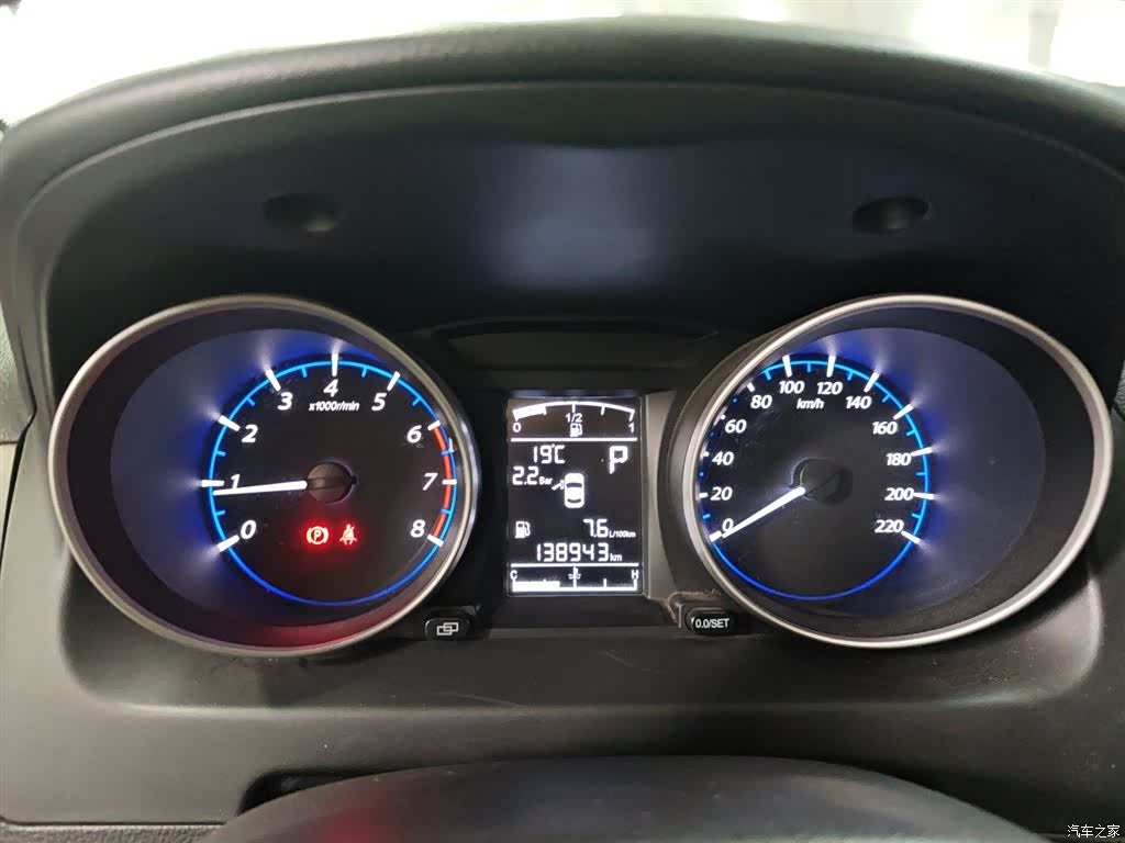 DongFeng X5, 2017 12