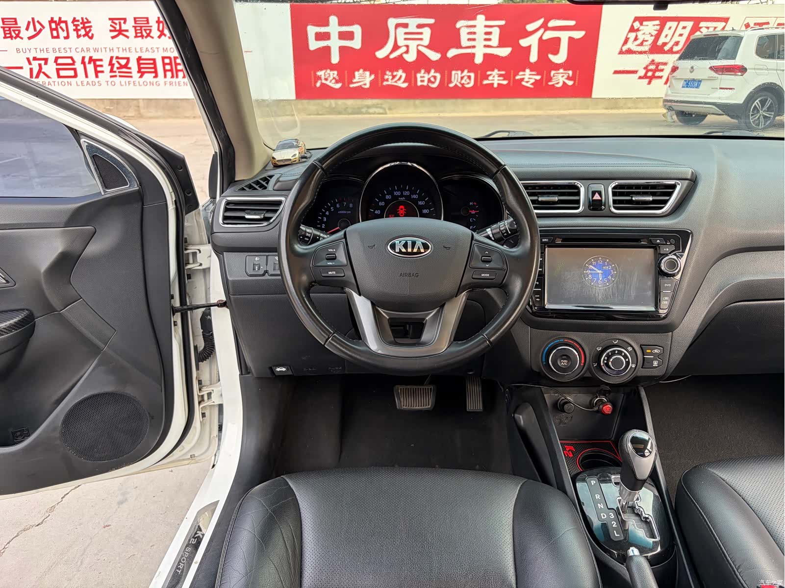 Kia K2, 2014 10