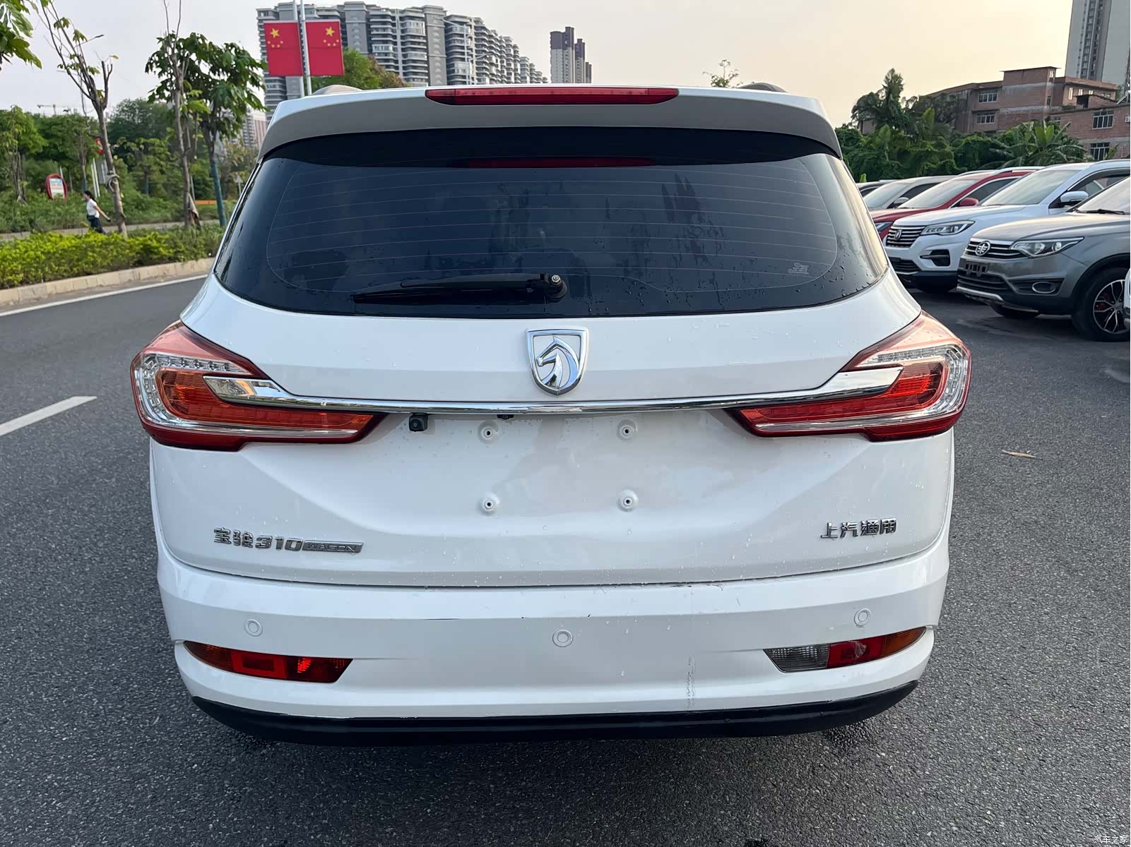 Wuling 310W, 2017 7