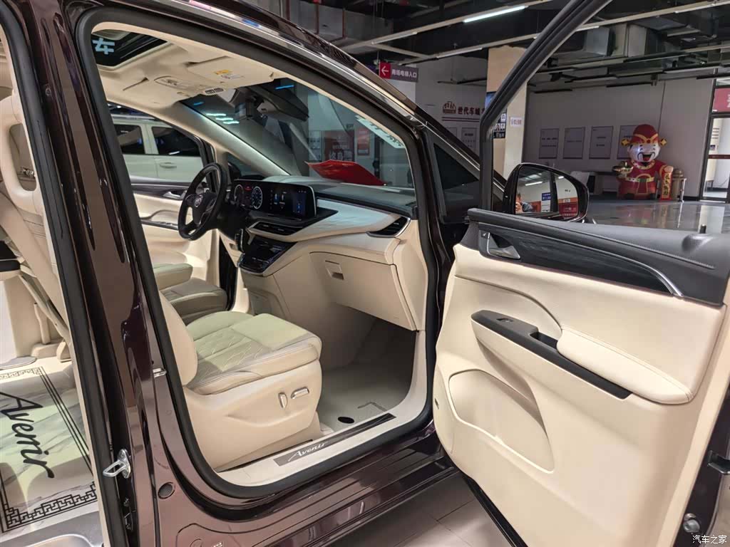 Buick GL8, 2021 9