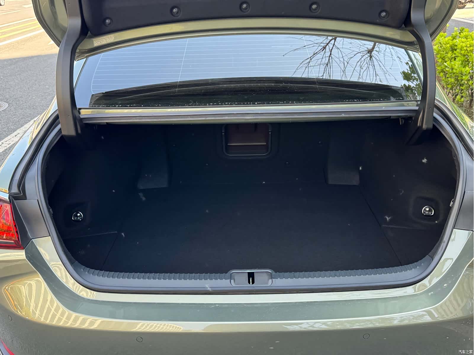 Lexus ES, 2019 25