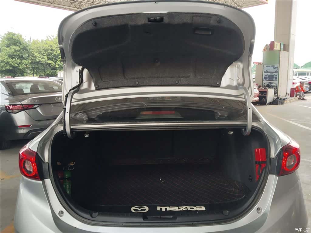 Mazda Mazda3, 2019 19