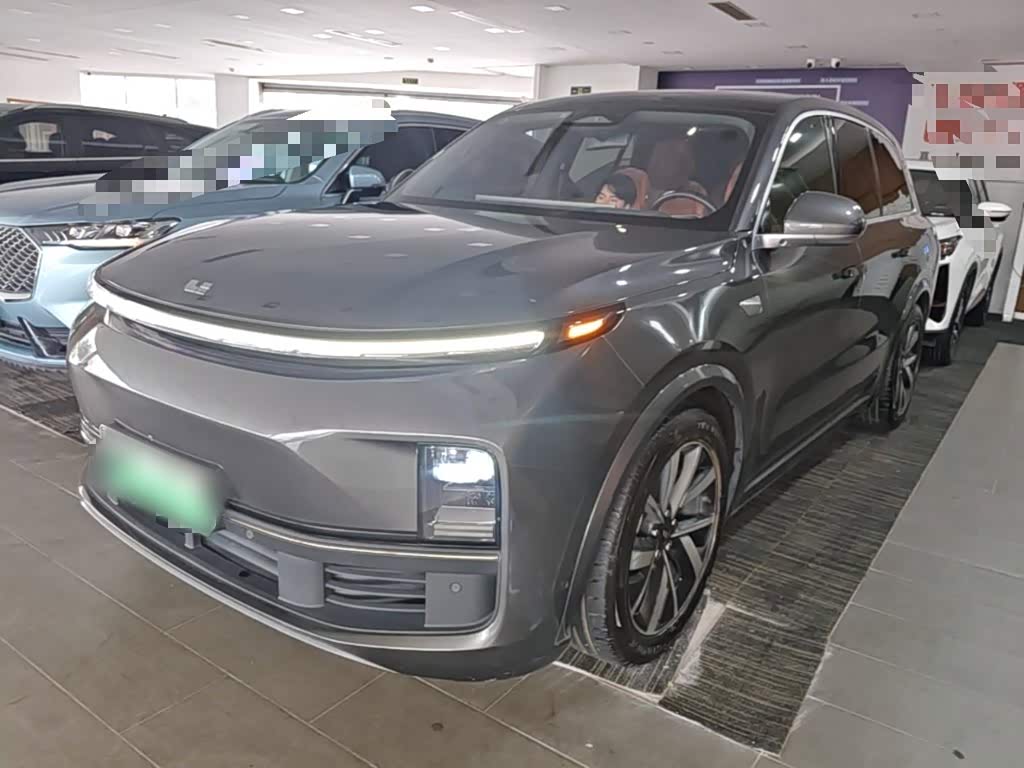 Li Auto L8