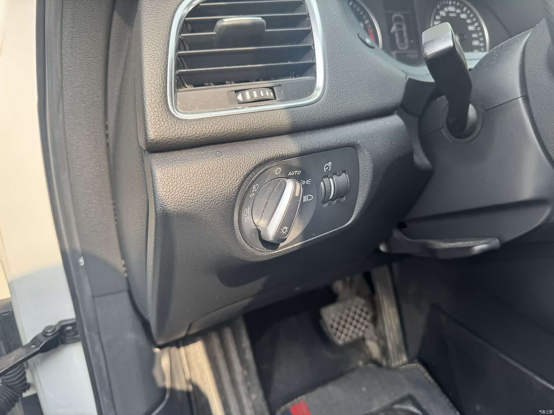 Audi Q3, 2015 9