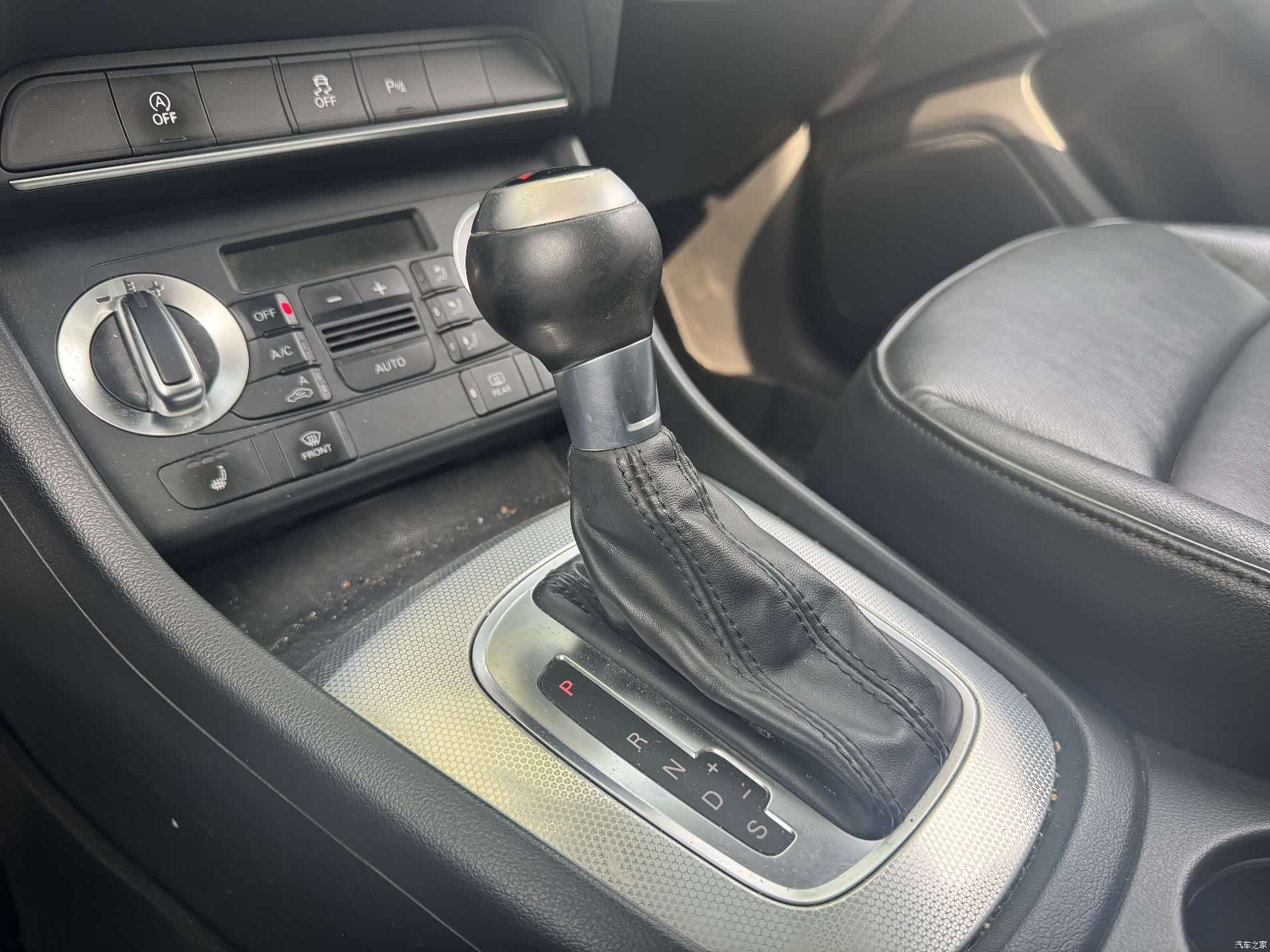 Audi Q3, 2015 10