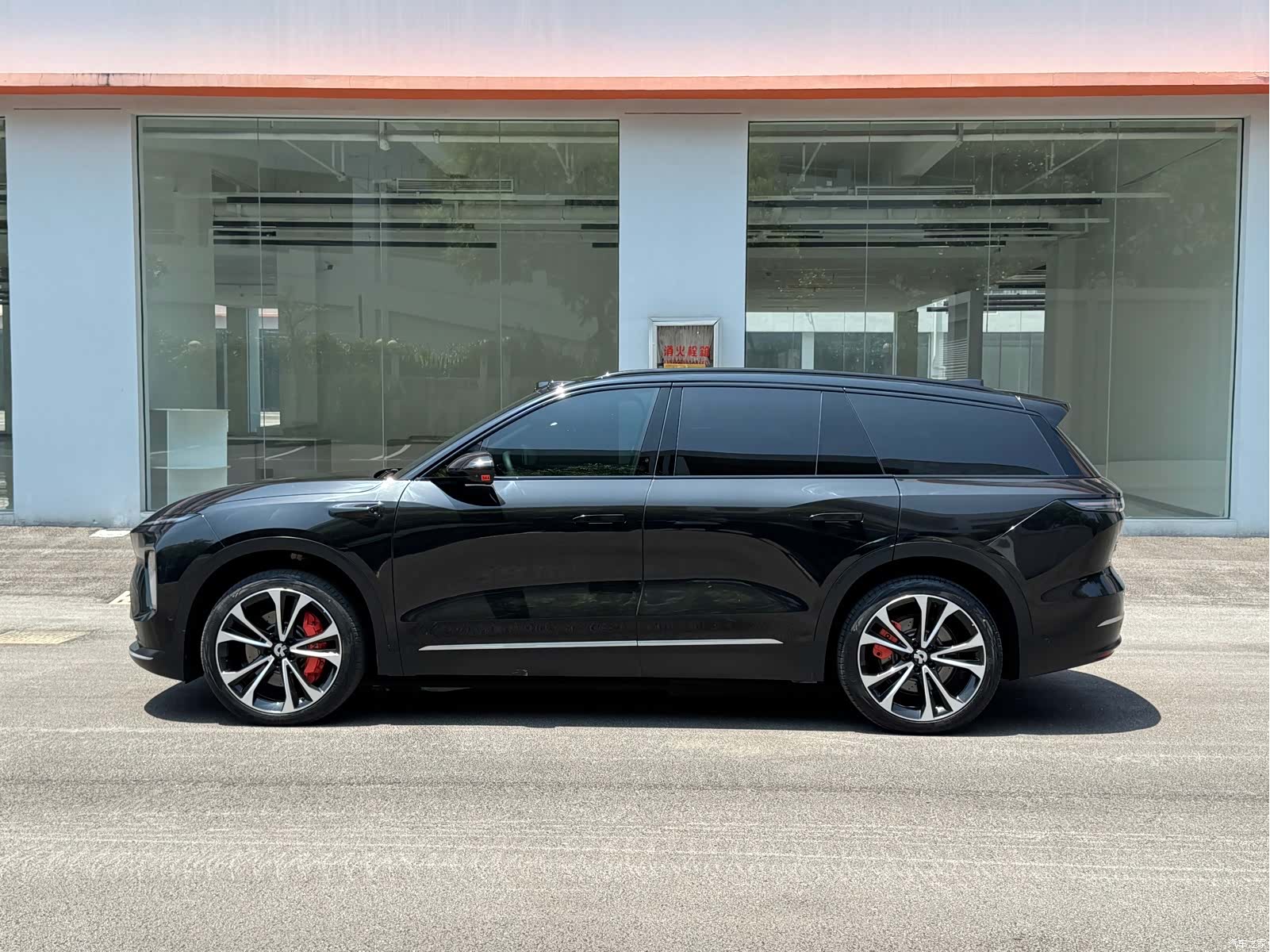 NIO ES8, 2025 22