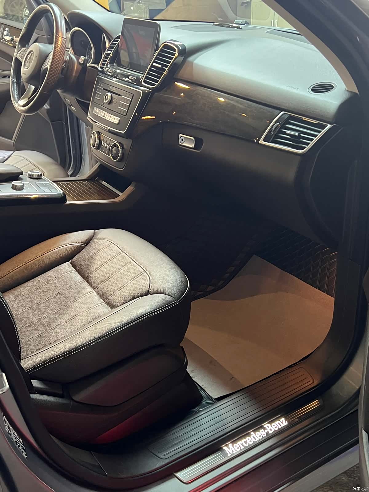 Mercedes-Benz GLE, 2016 10
