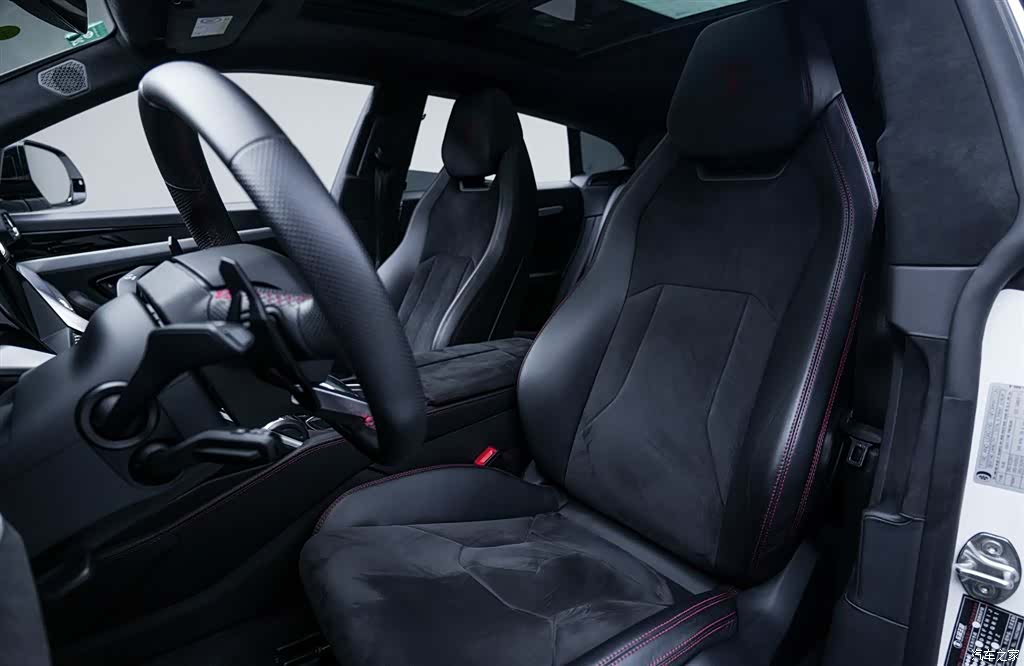 Lamborghini Urus, 2019 12