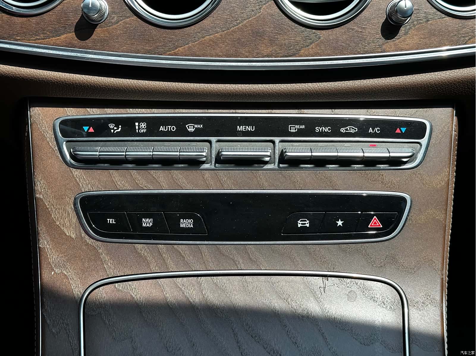 Mercedes-Benz E-Class, 2021 11