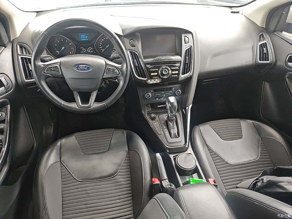 Ford Focus, 2015 10