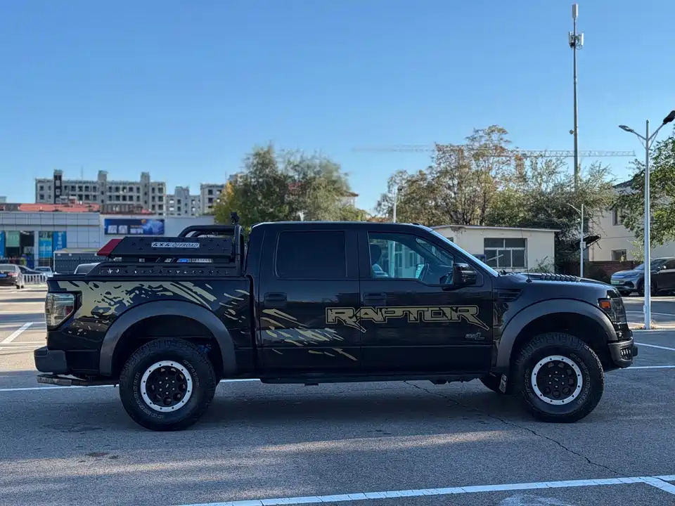 Ford F-150 Raptor