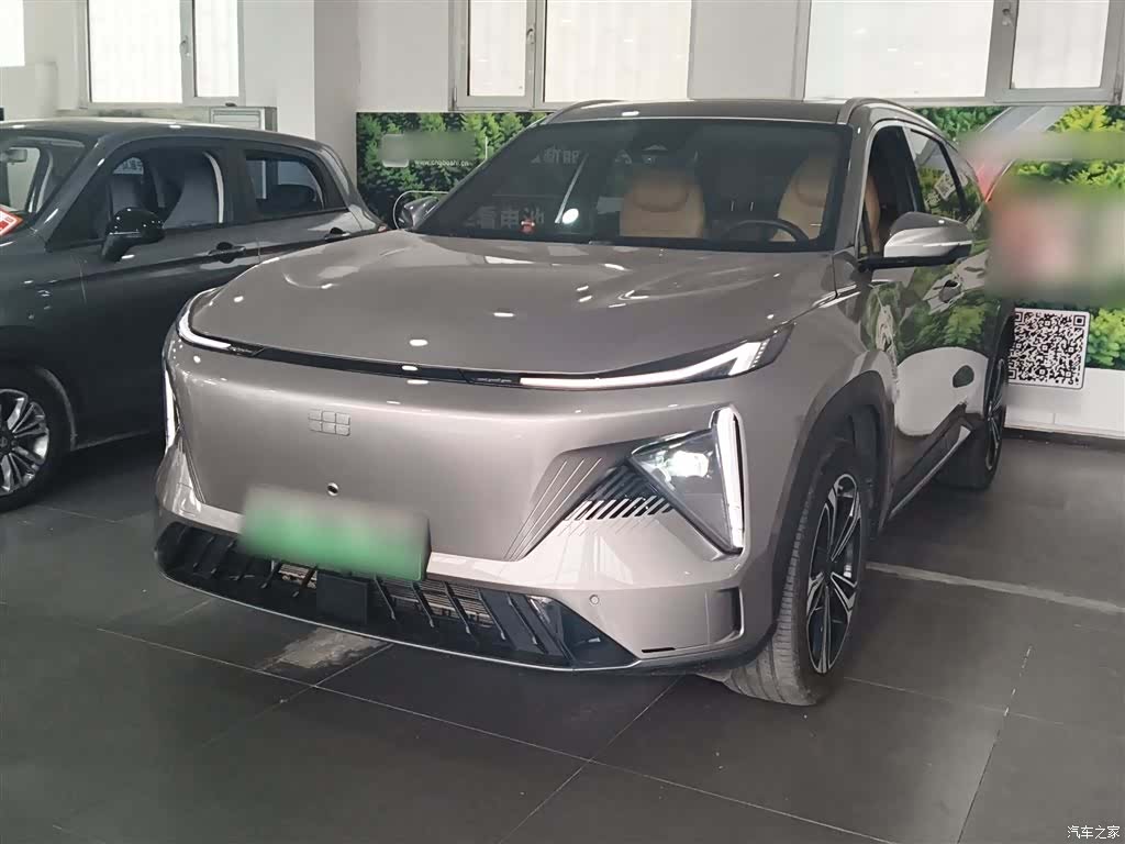 Geely Galaxy L7, 2024 2