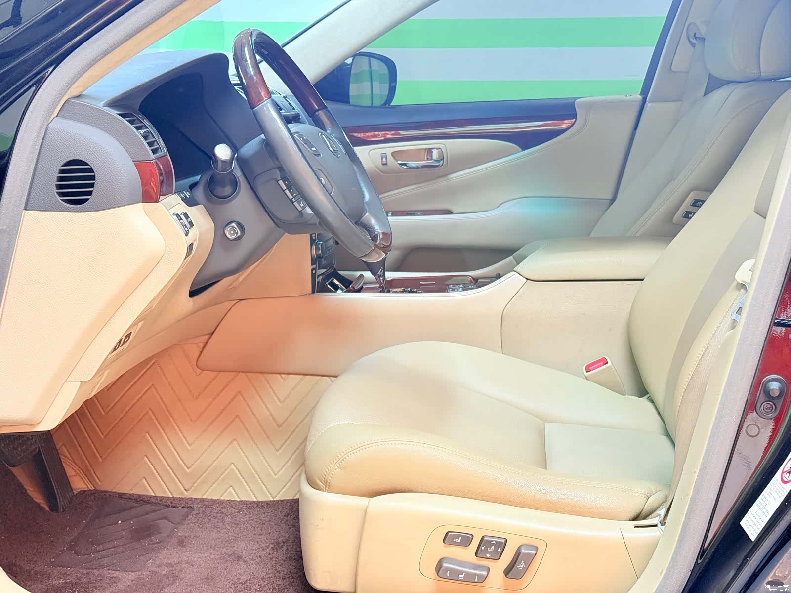 Lexus LS, 2007 15